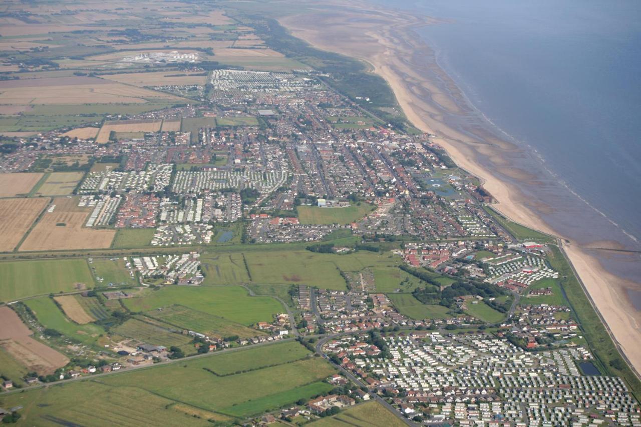 Beautiful 8 Berth Caravan At Heacham Beach In Norfolk Ref 21056C Hotel Exterior photo