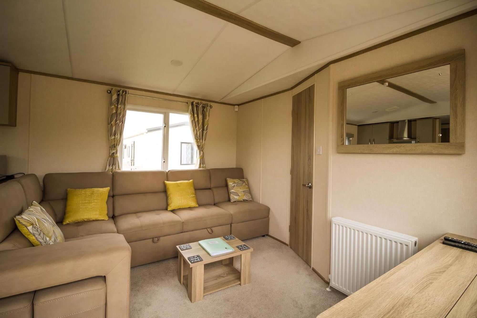 Beautiful 8 Berth Caravan At Heacham Beach In Norfolk Ref 21056C Hotel Exterior photo